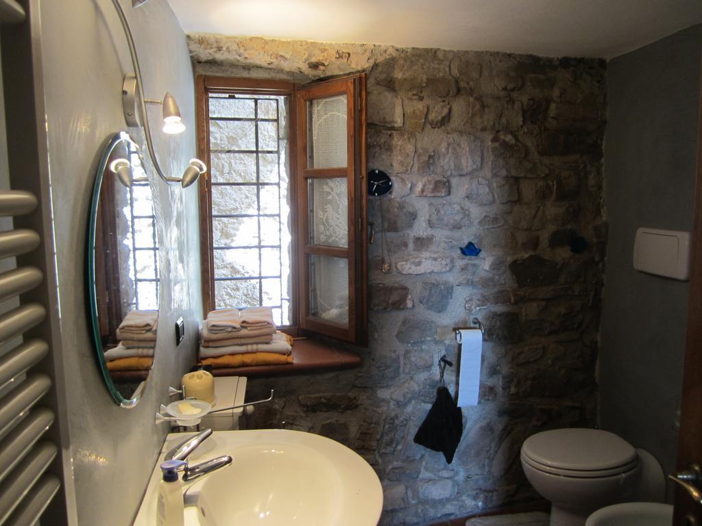Poggio Delle Rondini Bed & Breakfast Bagnone Exterior photo